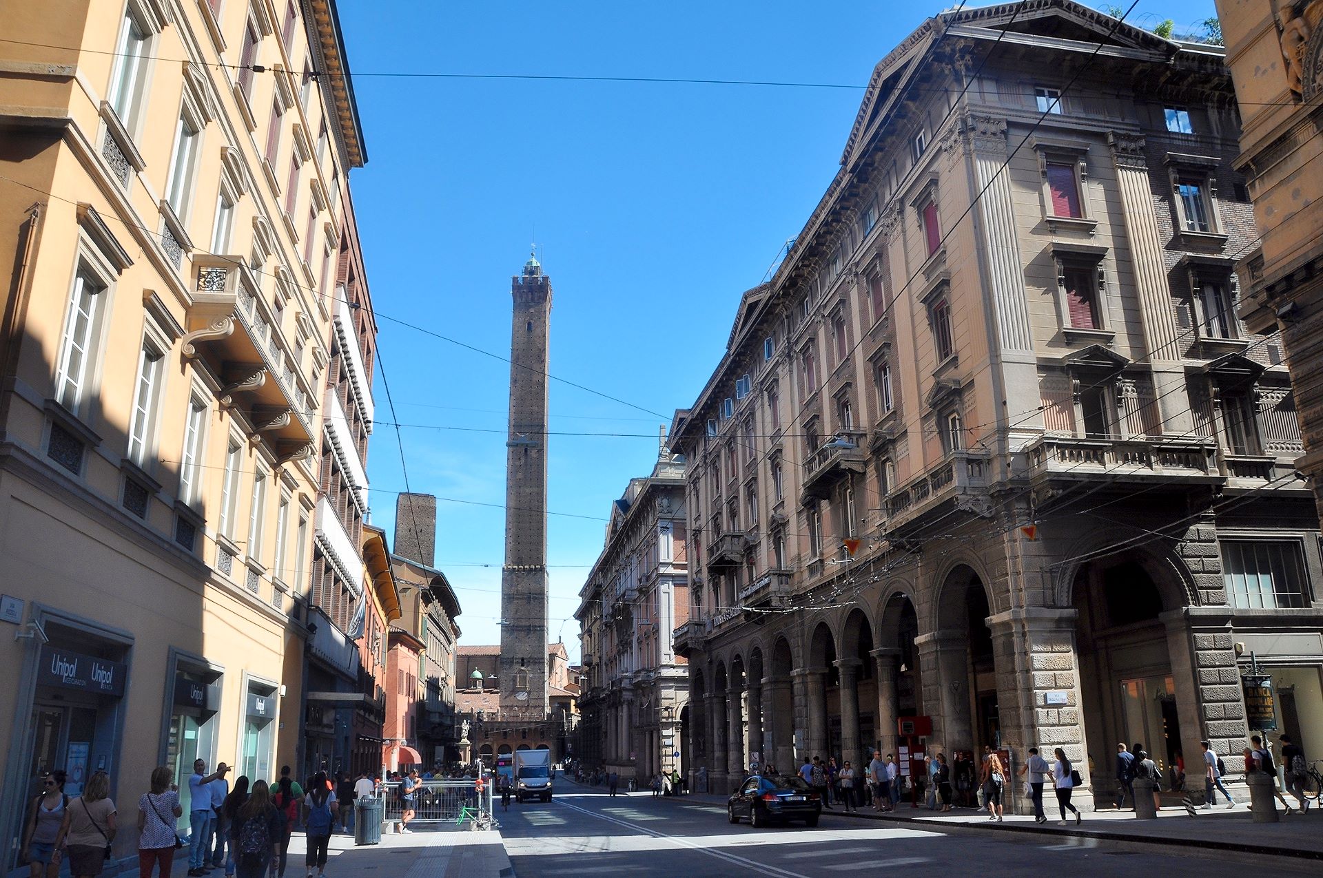 Bologna (Photo license: CC BY 2.0)